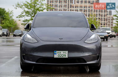 Tesla Model Y  2022