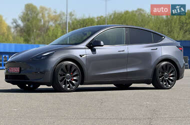 Tesla Model Y  2023