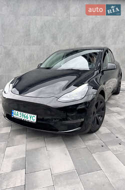 Tesla Model Y  2022