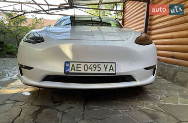 Tesla Model Y  2021