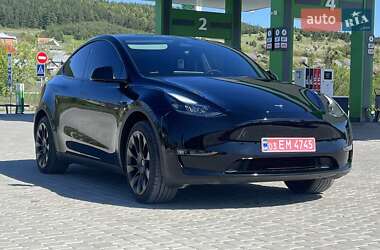 Tesla Model Y  2023