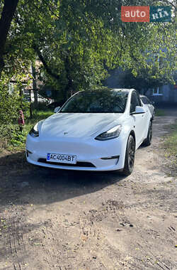 Tesla Model Y  2020