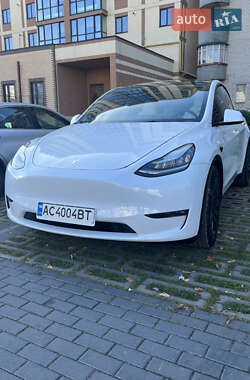 Tesla Model Y  2020