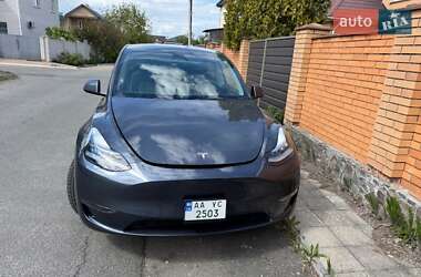 Tesla Model Y  2022