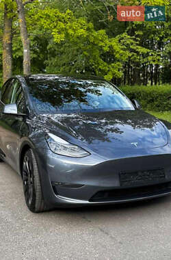 Tesla Model Y 2022