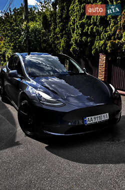 Tesla Model Y  2020