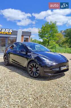 Tesla Model Y  2022