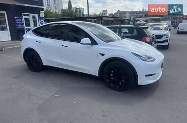 Tesla Model Y  2022