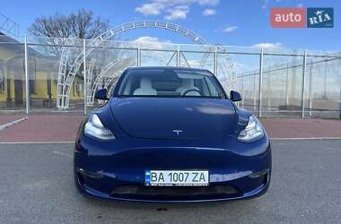 Tesla Model Y  2021