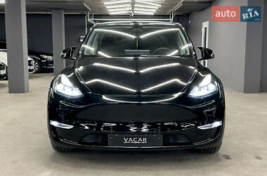 Tesla Model Y  2021