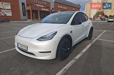 Tesla Model Y  2022