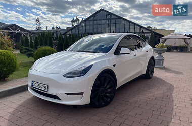 Tesla Model Y  2021