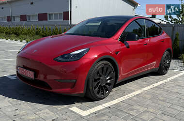 Tesla Model Y  2021