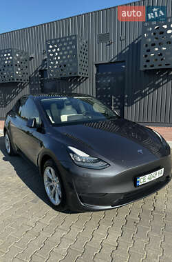 Tesla Model Y  2020