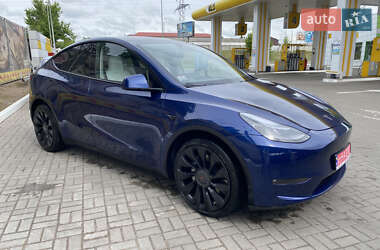 Tesla Model Y  2023