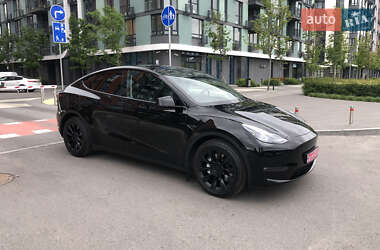 Tesla Model Y  2022
