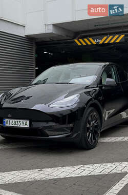 Tesla Model Y  2023