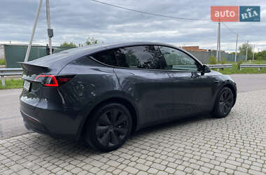 Tesla Model Y  2023