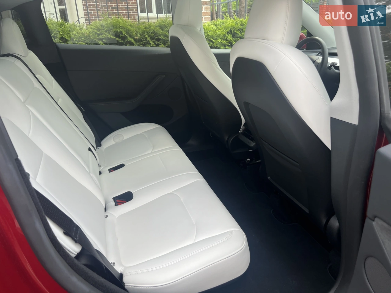 2024 Tesla Model Y - мініатюра 2