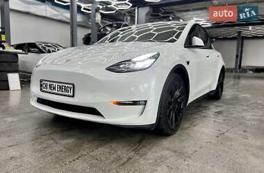 Tesla Model Y  2021