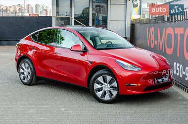 Tesla Model Y  2021