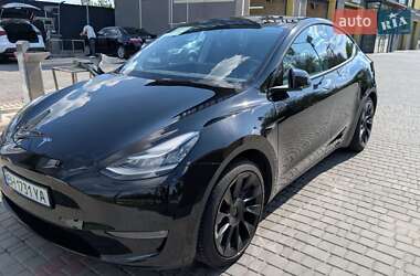 Tesla Model Y  2021