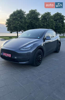 Tesla Model Y  2020