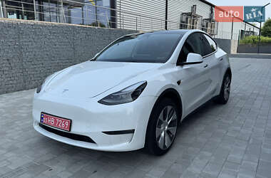 Tesla Model Y  2023