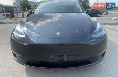 Tesla Model Y  2023