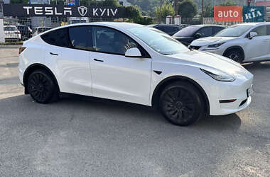 Tesla Model Y  2021