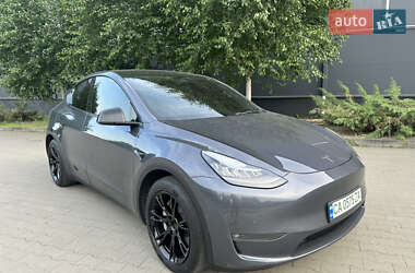 Tesla Model Y  2021
