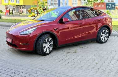 Tesla Model Y  2021