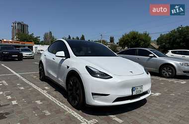 Tesla Model Y  2022