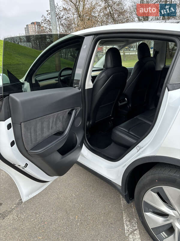 Внедорожник / Кроссовер Tesla Model Y 2020 в Киеве фото 13 Внедорожник / Кроссовер Tesla Model Y 2020 в Киеве