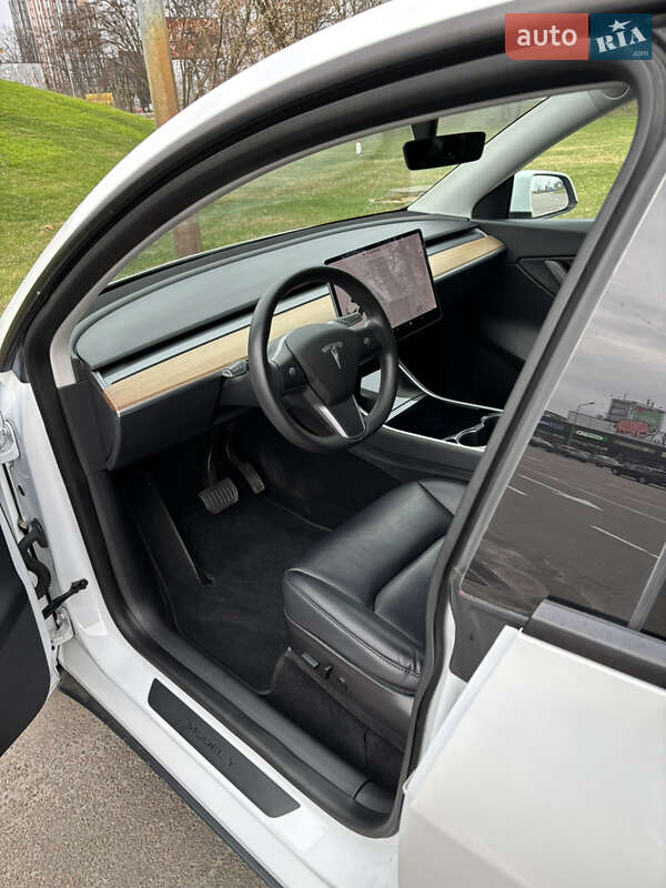 Внедорожник / Кроссовер Tesla Model Y 2020 в Киеве фото 14 Внедорожник / Кроссовер Tesla Model Y 2020 в Киеве