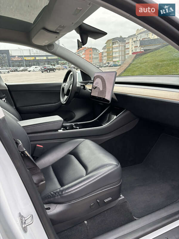 Внедорожник / Кроссовер Tesla Model Y 2020 в Киеве фото 17 Внедорожник / Кроссовер Tesla Model Y 2020 в Киеве