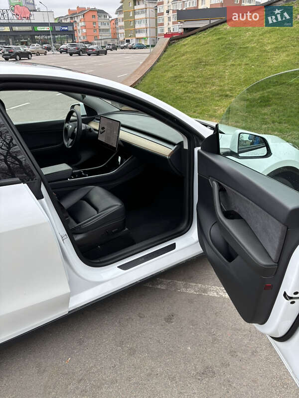 Внедорожник / Кроссовер Tesla Model Y 2020 в Киеве фото 18 Внедорожник / Кроссовер Tesla Model Y 2020 в Киеве