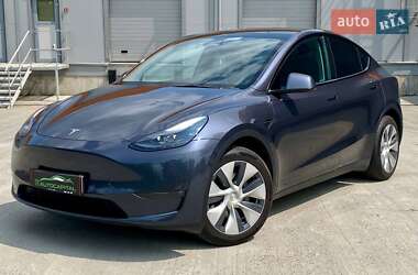 Tesla Model Y  2022