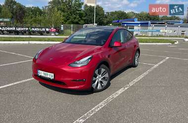 Tesla Model Y  2020