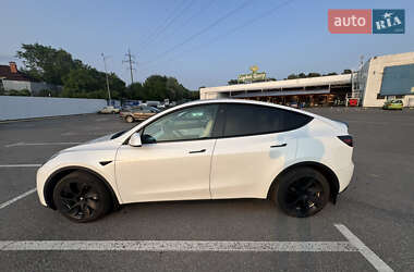 Tesla Model Y  2022