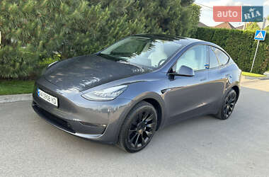 Tesla Model Y  2023