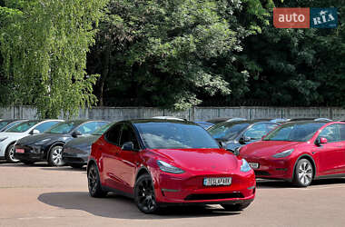 Tesla Model Y  2022