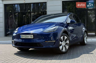 Tesla Model Y  2023