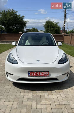 Tesla Model Y 2022