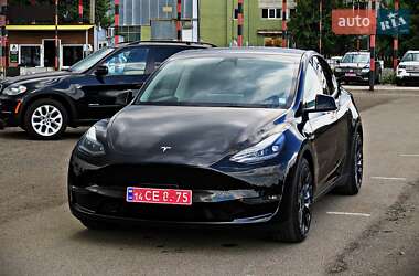 Tesla Model Y  2022