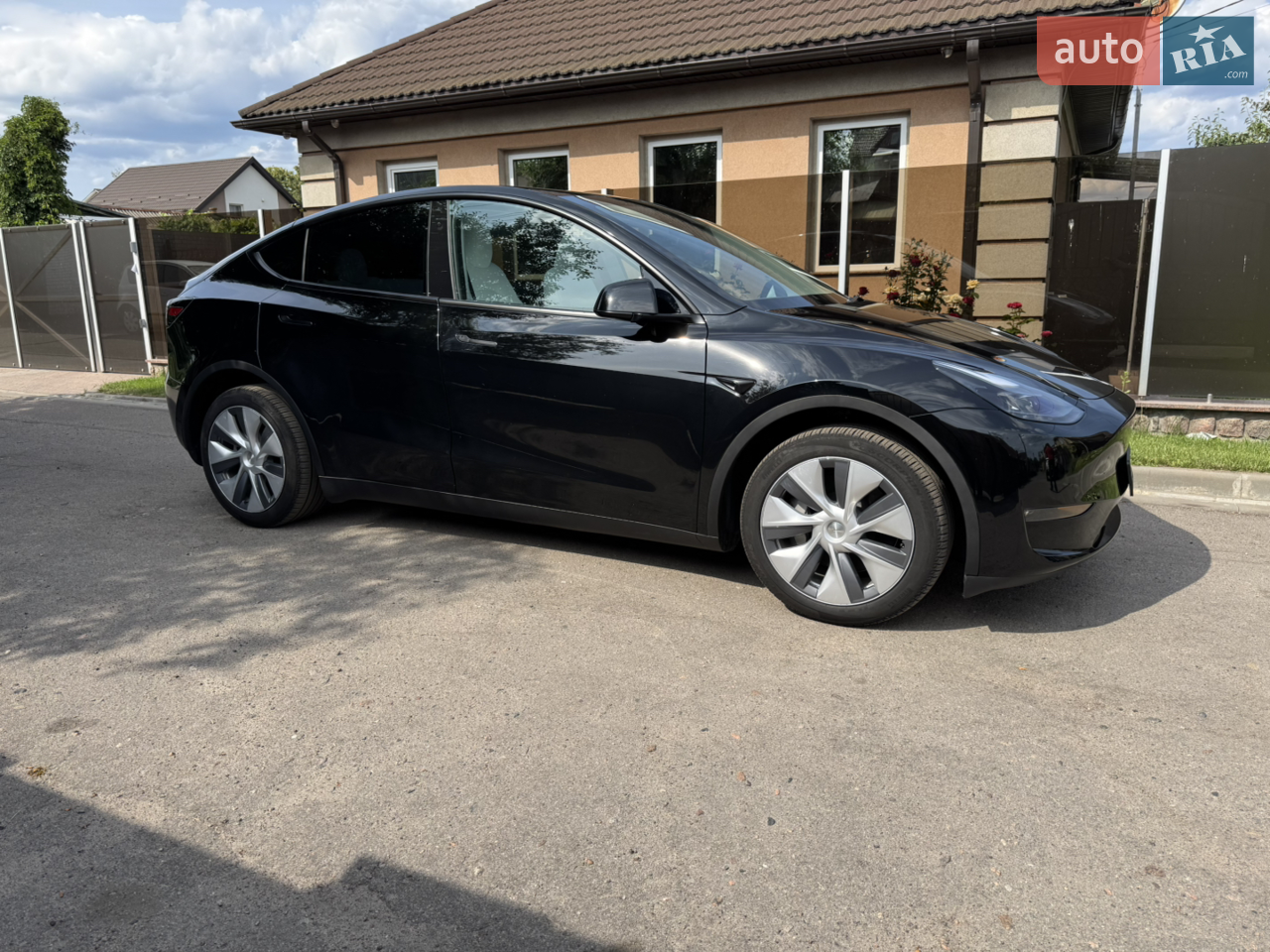 2023 Tesla Model Y - мініатюра 2