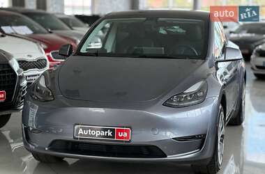 Tesla Model Y  2023