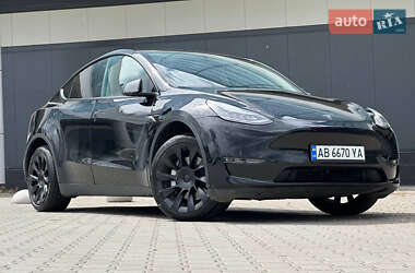 Tesla Model Y  2020