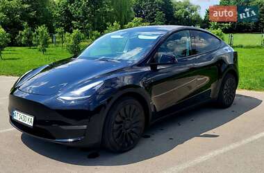 Tesla Model Y  2023