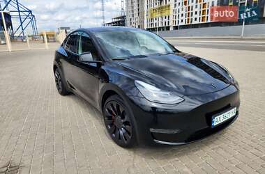 Tesla Model Y  2023